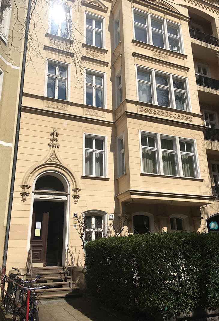 kone-image-referenz-scharperstrasse-berlin-nanospace-außen730x1070