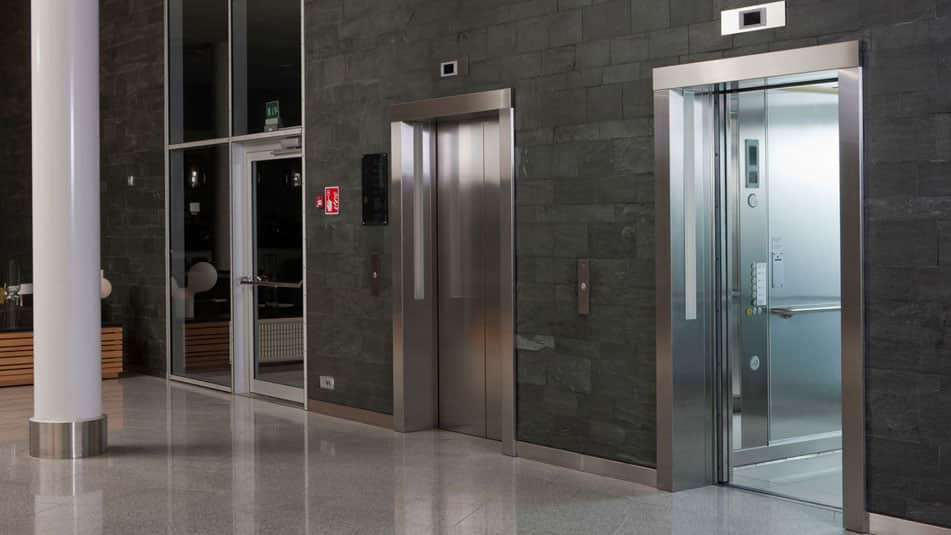 img_feuerwehraufzug-951x535