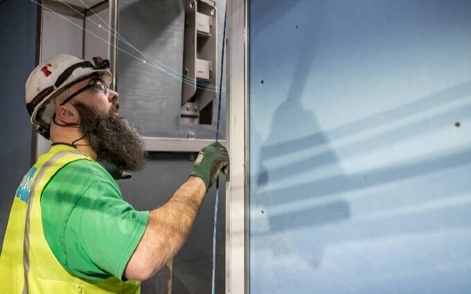 Toujours disponible pendant la construction