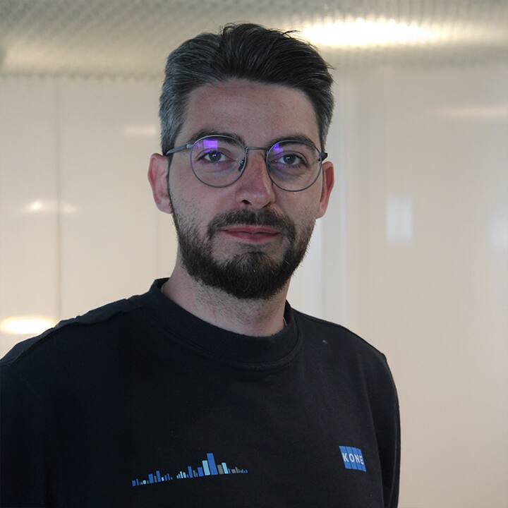 Raffael Fanelli, chef de projet chez KONE pour les grands projets