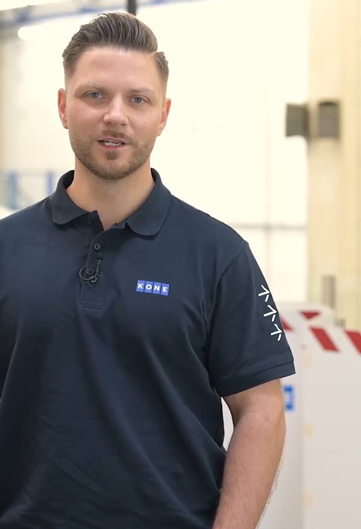 kone_image_thumbnail_video_servicetechnikerIn_730x1070